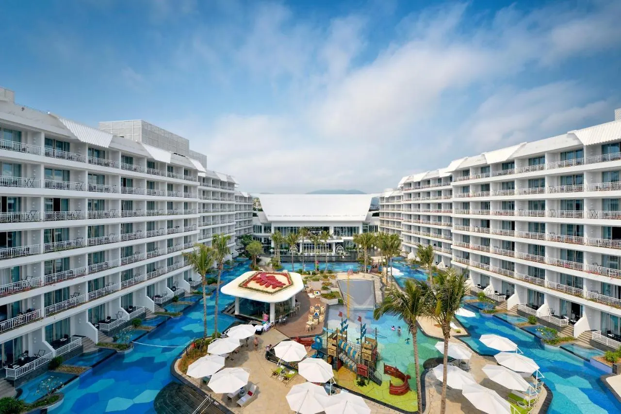 Palace Resort Villas Yalong Bay Санья Китай